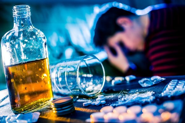 Giovani Nella Spirale Alcol Droga Prevenzione E Cure Zero Zero News 0506