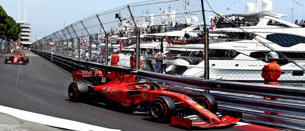 Le Ferrari sbancano Montecarlo: show di Leclerc Leclerc e Sainz terzo