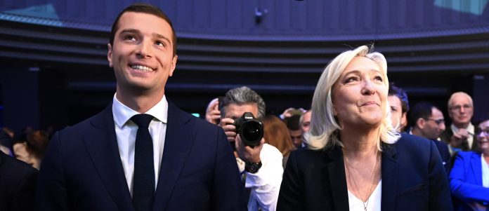 La Francia fra l'enfant prodige di Le Pen e la Rivoluzione