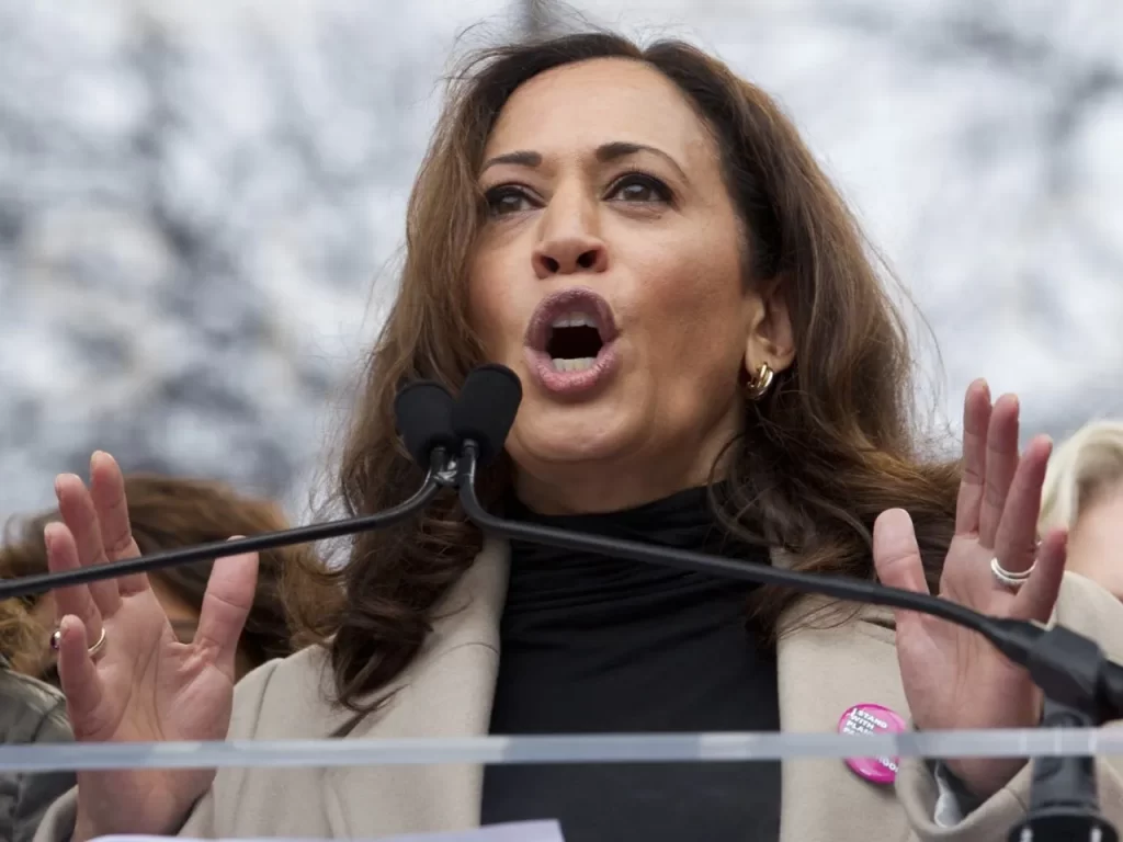 Rispetto alla Clinton le donne voteranno in massa Kamala Harris