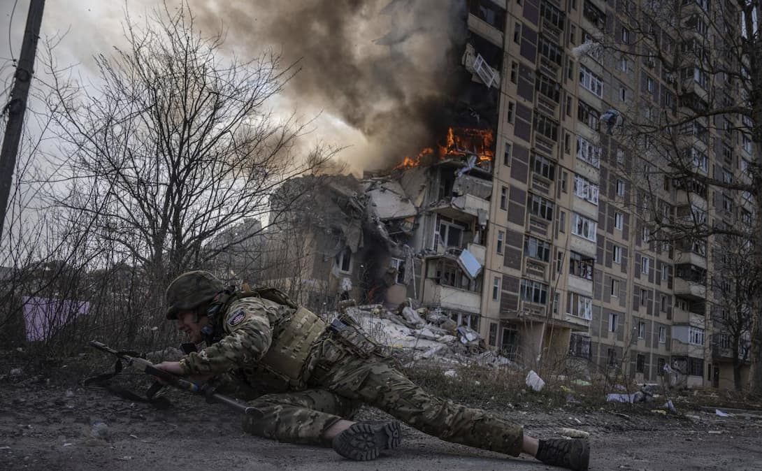 Reportage dall'Ucraina: la prima linea delle 100 miglia della morte